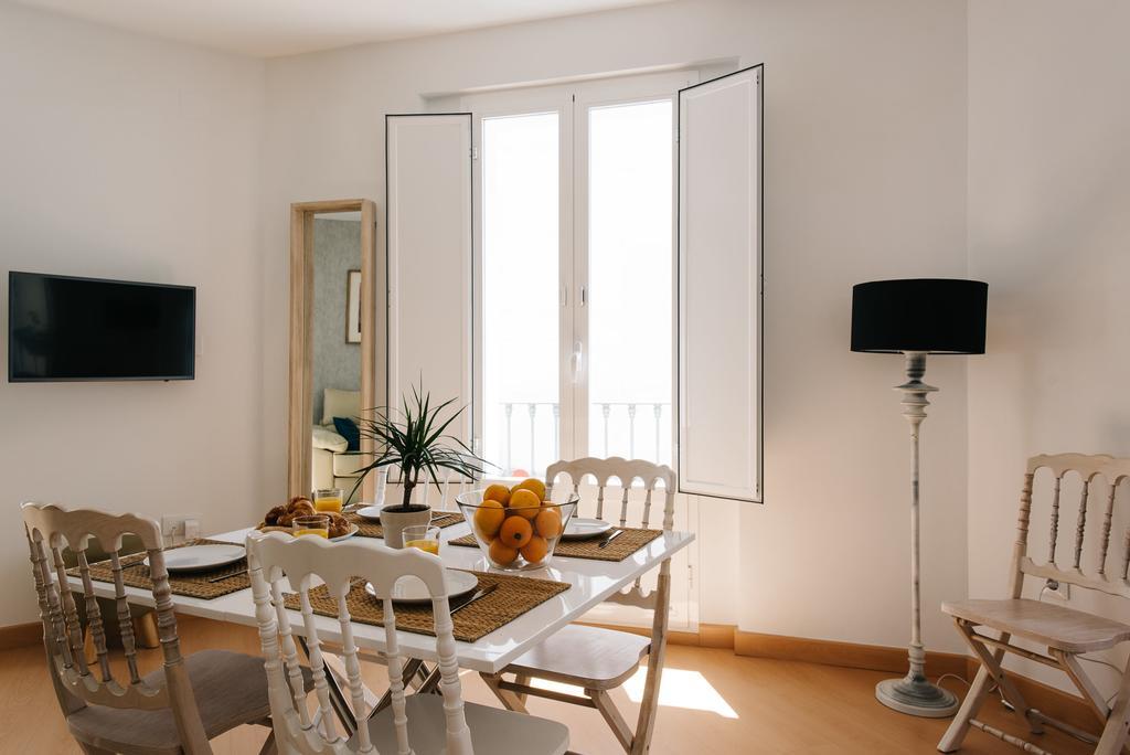 Hostly Acetres 2A-Penthouse In City Center-Fibre-Parking Opt Sevilla Dış mekan fotoğraf