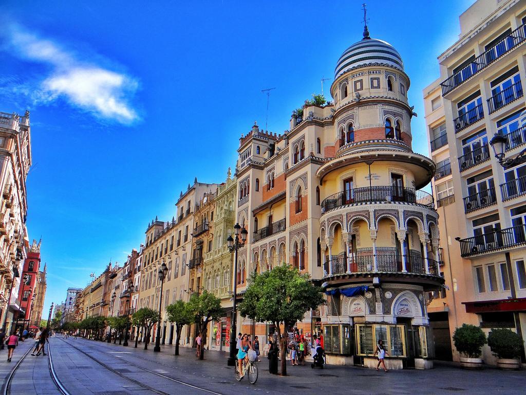 Hostly Acetres 2A-Penthouse In City Center-Fibre-Parking Opt Sevilla Dış mekan fotoğraf
